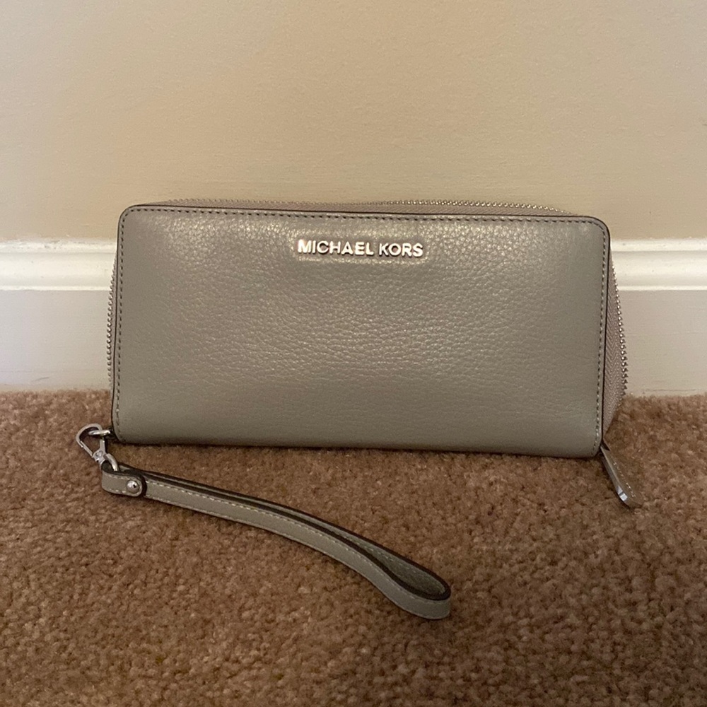 Michael Kors large pebbled leather continental wallet grey with silver accents